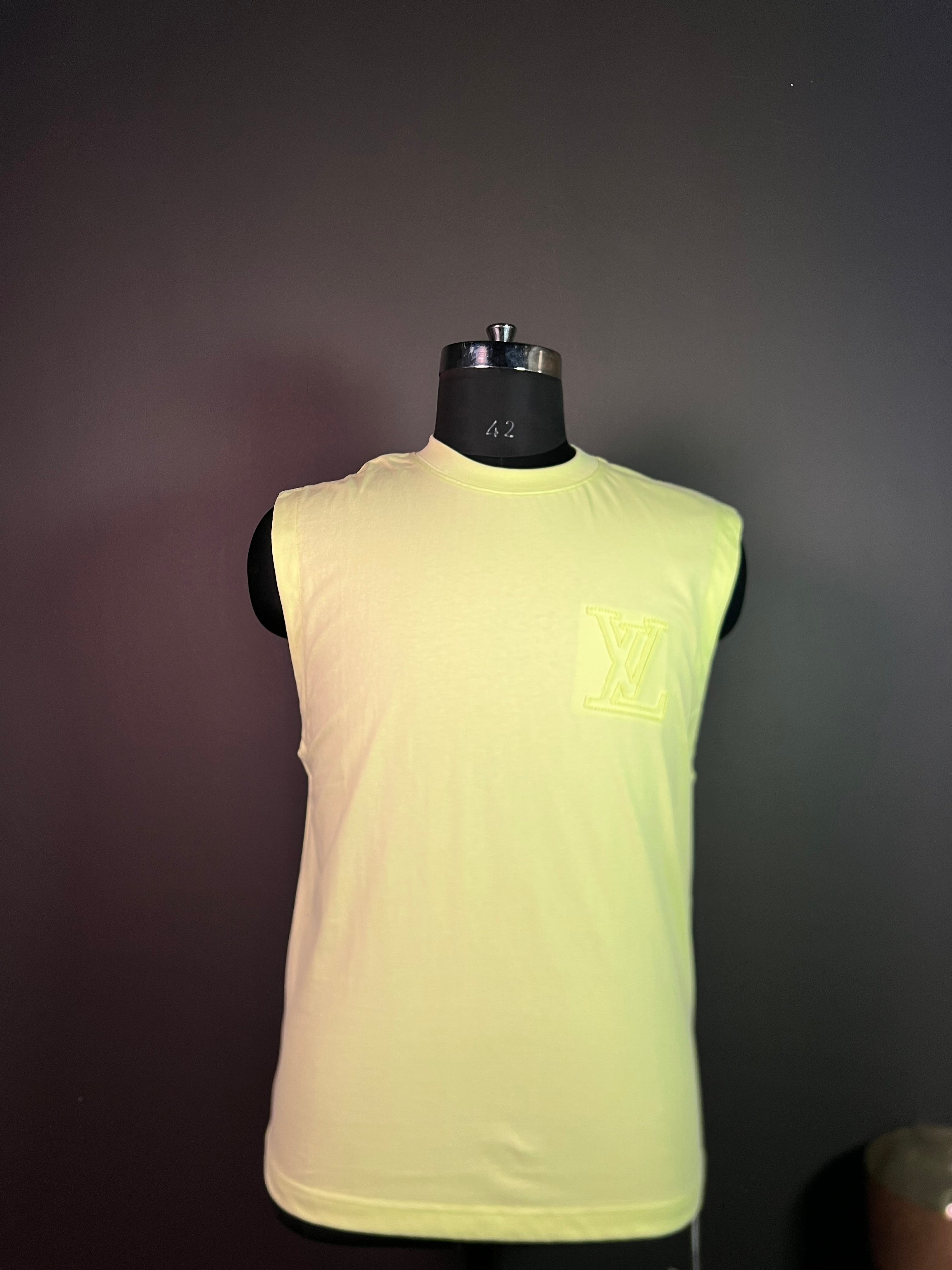 Embroidered Tank Top – Effortless Style with Artful Detail