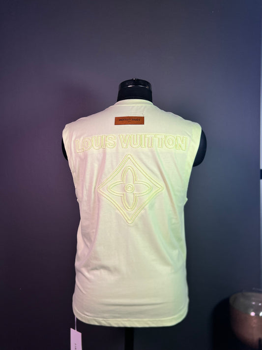 Embroidered Tank Top – Effortless Style with Artful Detail