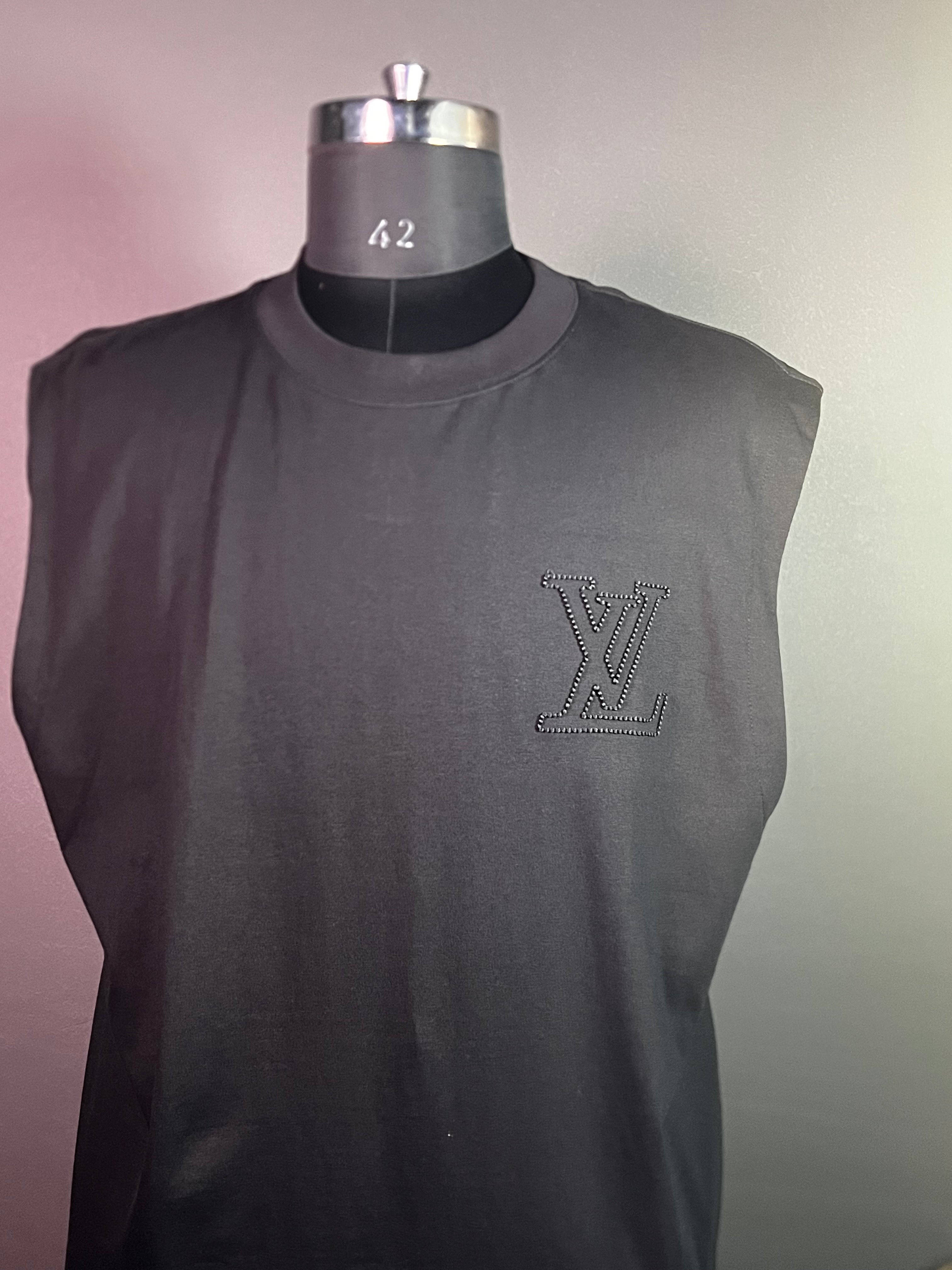 Embroidered Tank Top – Effortless Style with Artful Detail