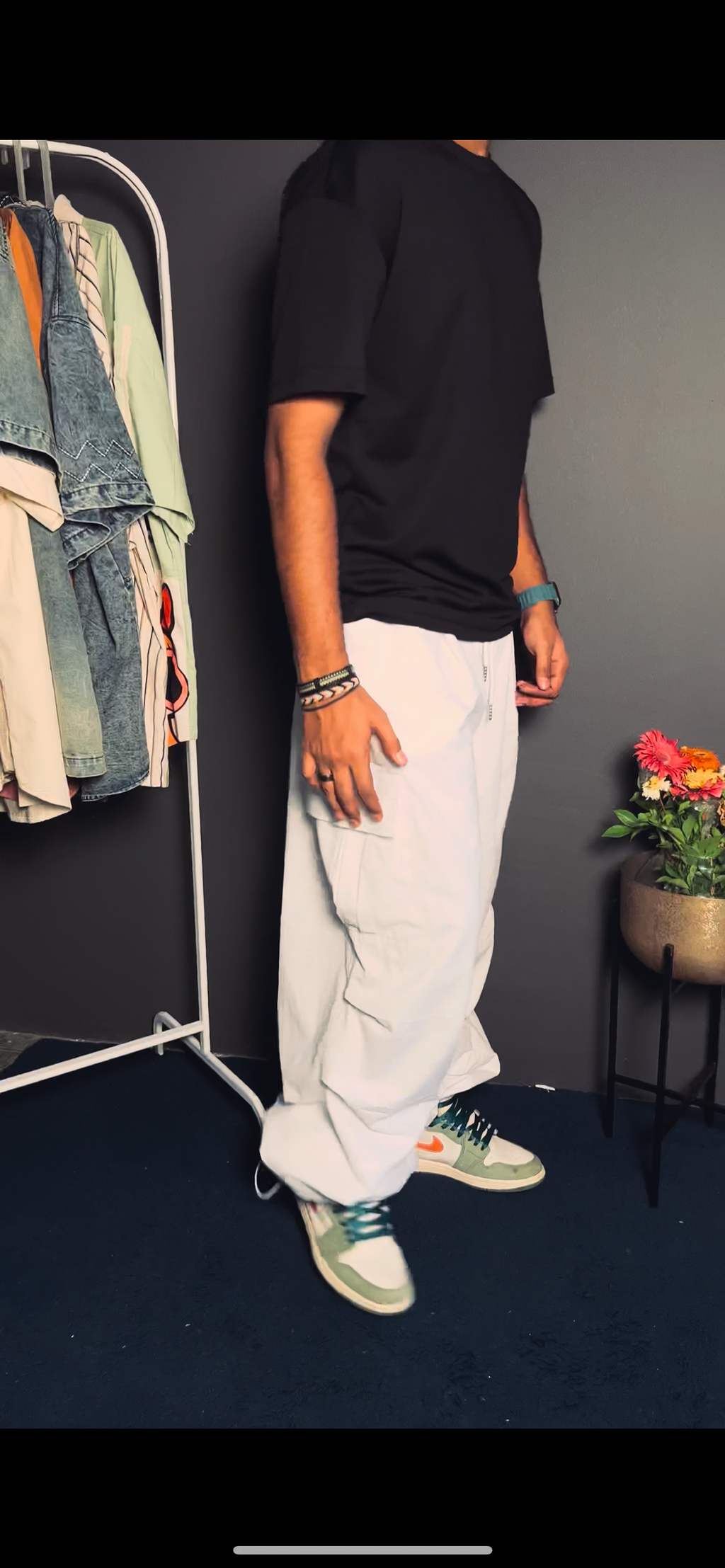 Loose, bold & street-ready: the ultimate baggy jeans.