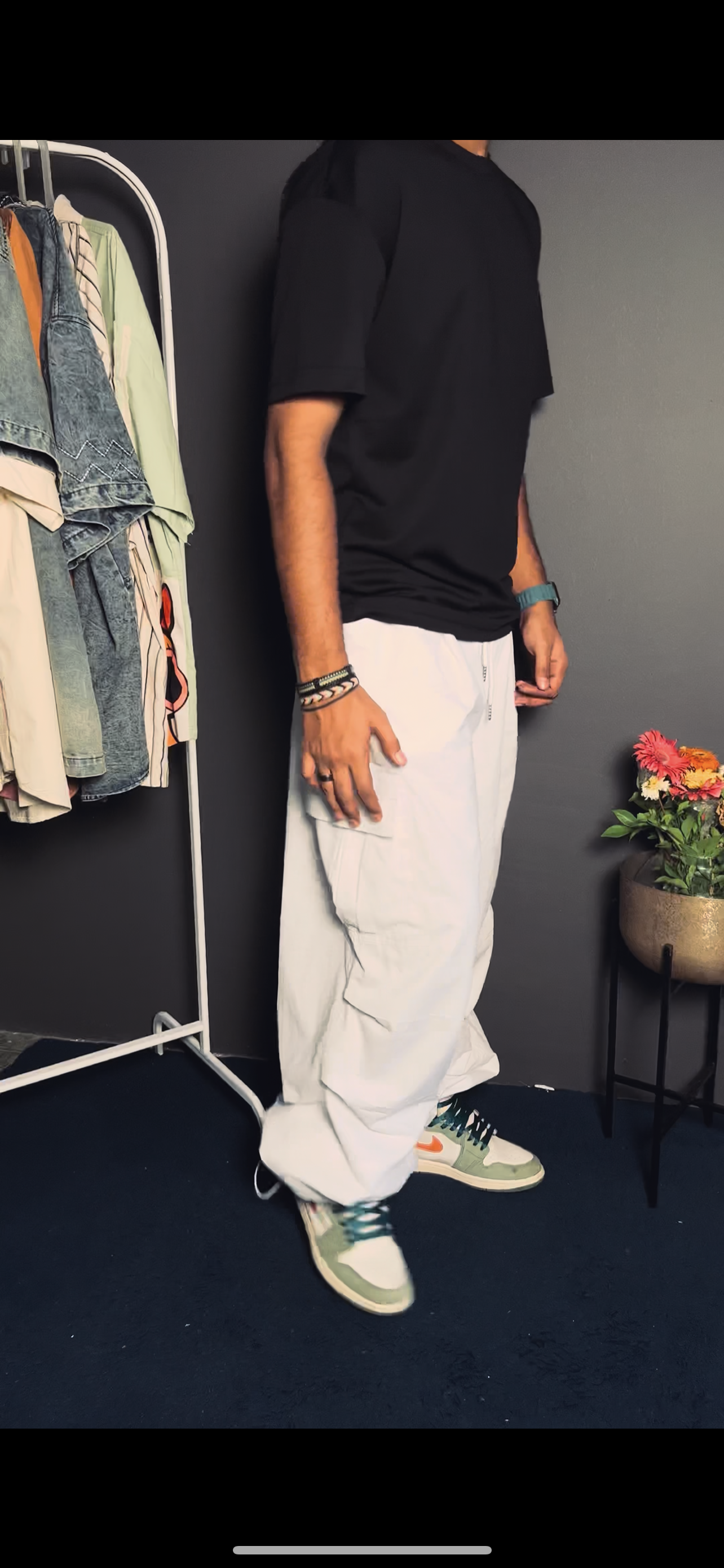 Loose, bold & street-ready: the ultimate baggy jeans.