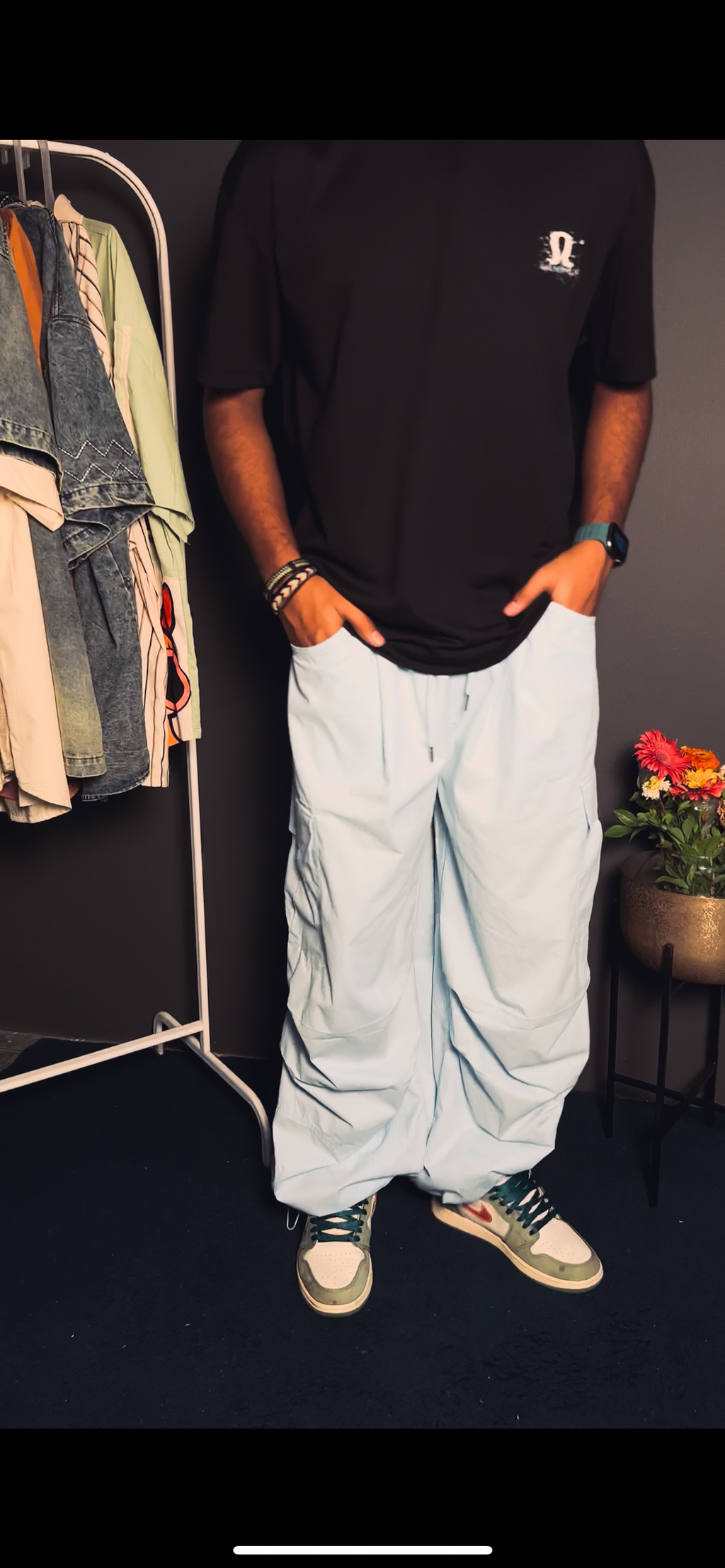 Loose, bold & street-ready: the ultimate baggy jeans.