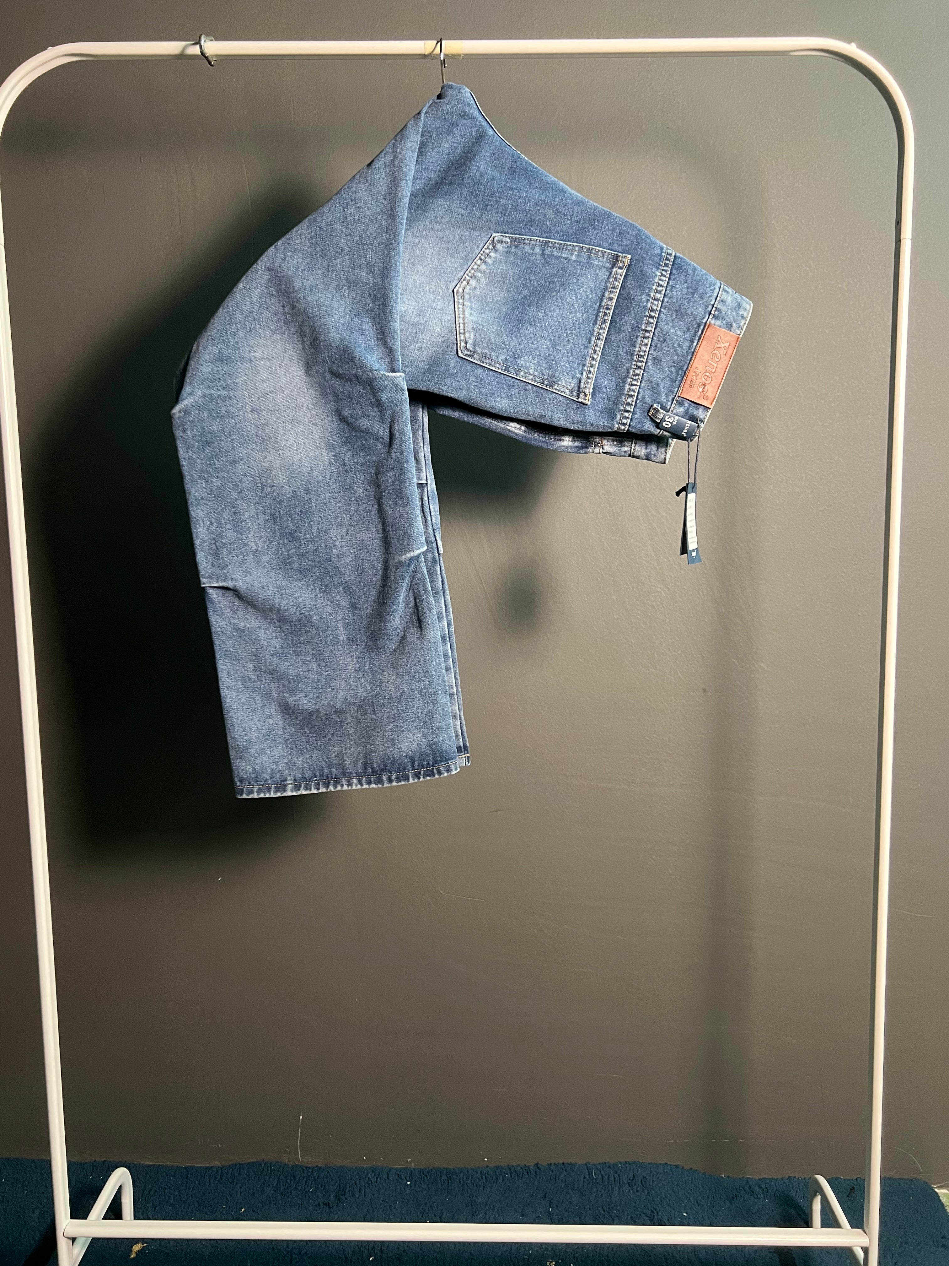 “Loose, bold & street-ready: the ultimate baggy jeans.”
