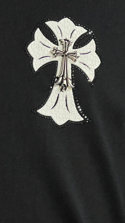 Gothic Cross Graphic Tee – Bold Streetwear Statement