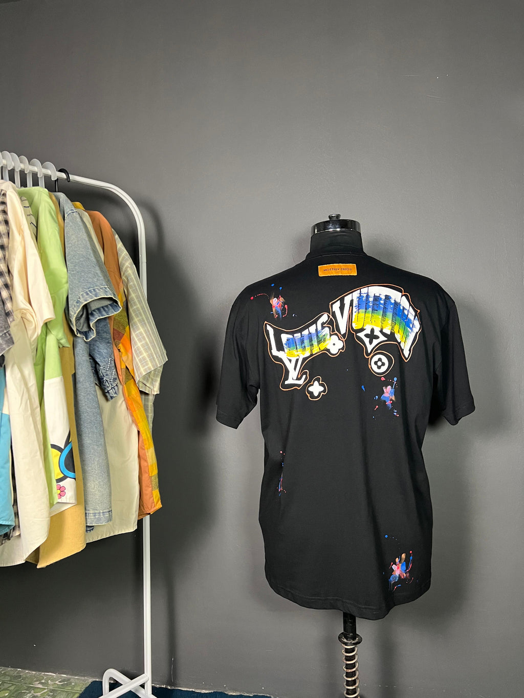 Black VL Street Art Graphic T-Shirt